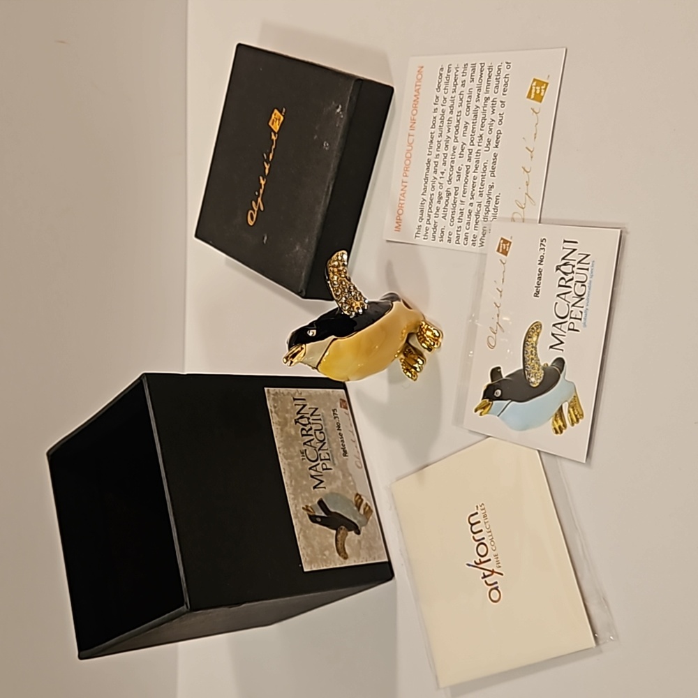 art form Limited Edition Macaroni Penguin Trinket Box Objet d' Art